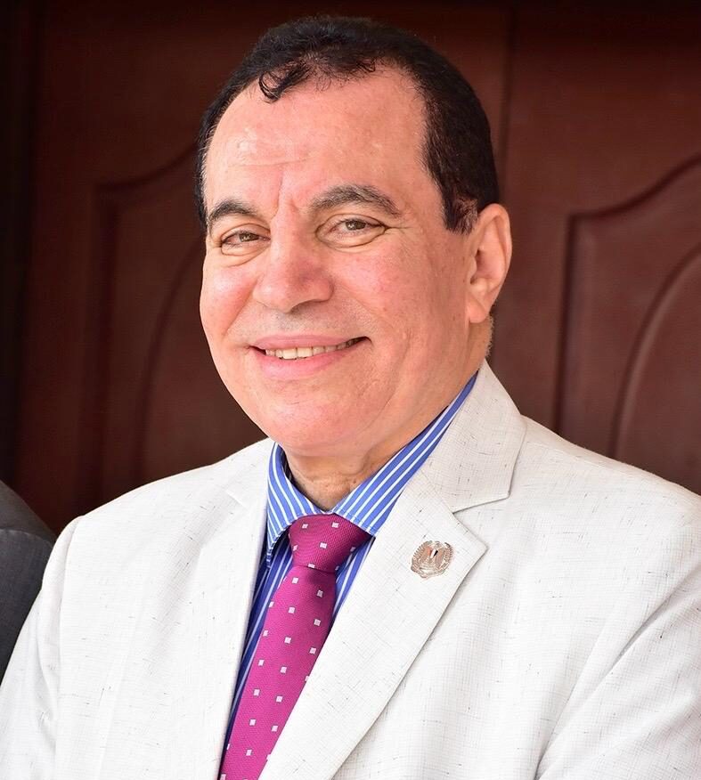 د.أحمد منير حسان